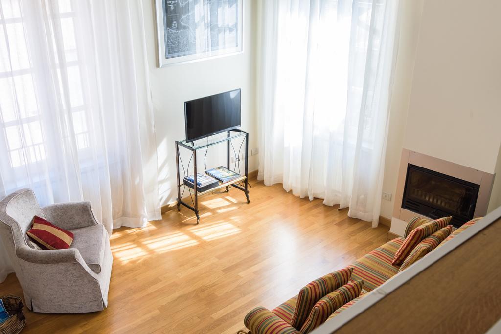 Via Rusconi 10 - Bymyhomeincomo Exterior photo